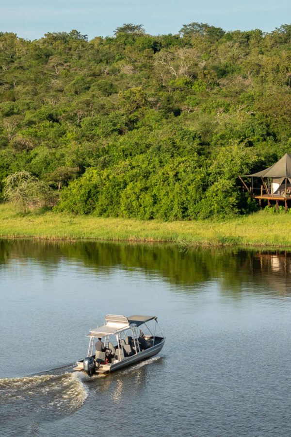 boat safaris in Lake ihema